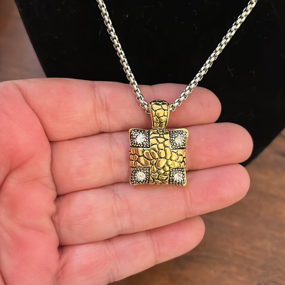 Main Street collection necklace new with tag